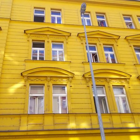 Aparthotel Zarra Prag Exterior foto