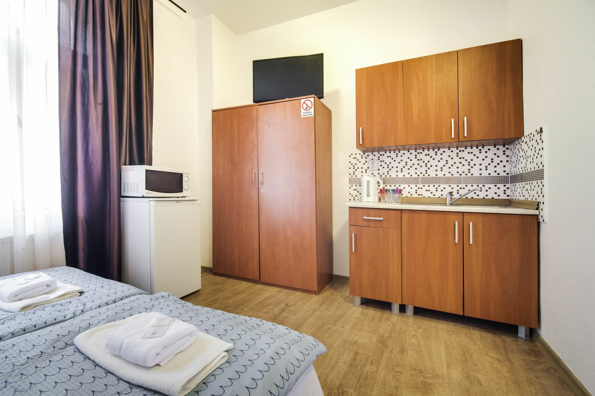 Aparthotel Zarra Prag Exterior foto