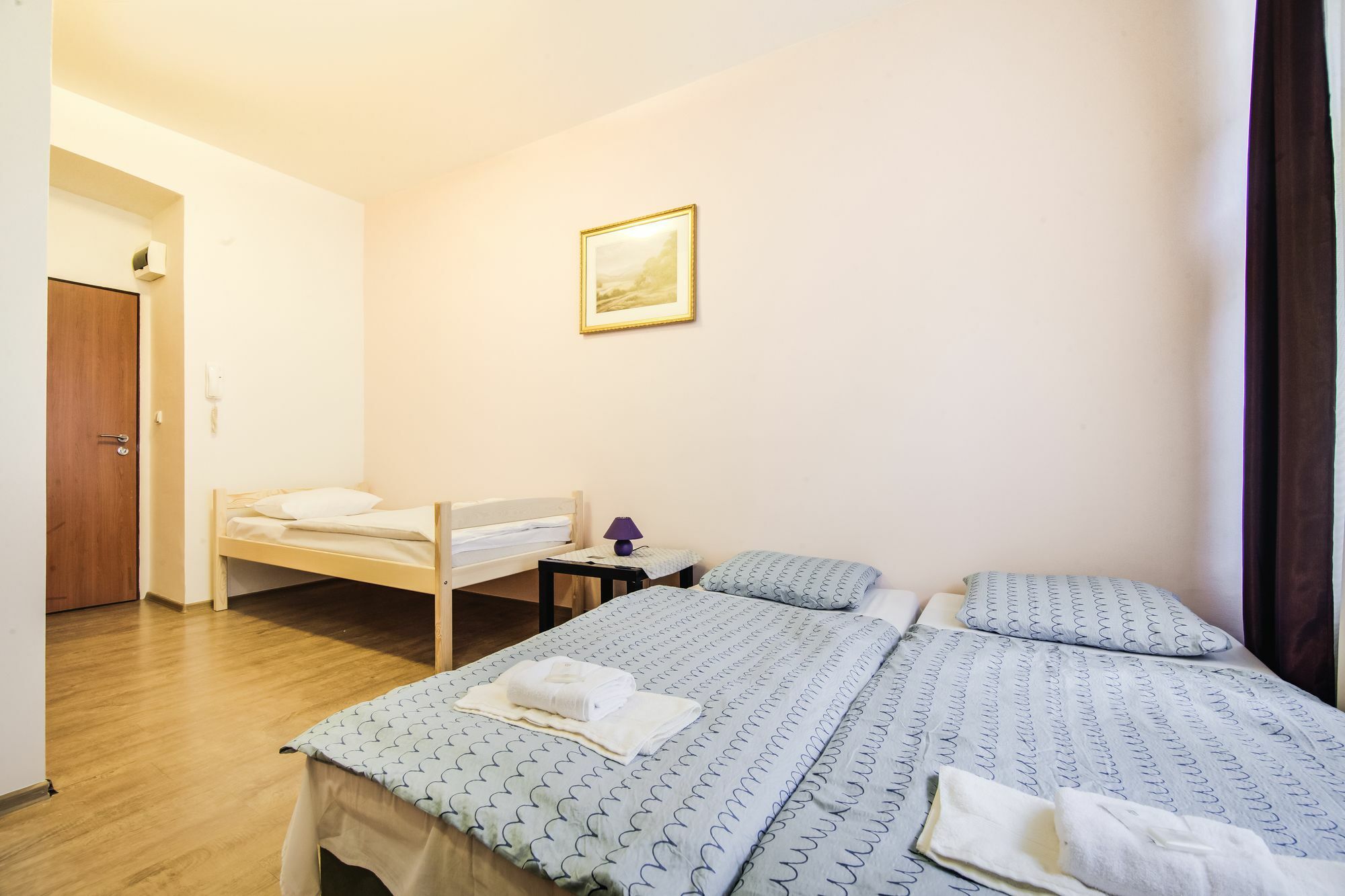 Aparthotel Zarra Prag Exterior foto